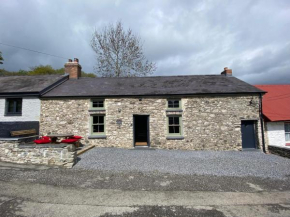 No 2 Dolheulog Aberaeron